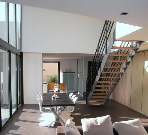 Maison contemporaine de 195 m² - Architecte Claude Veyret Lyon